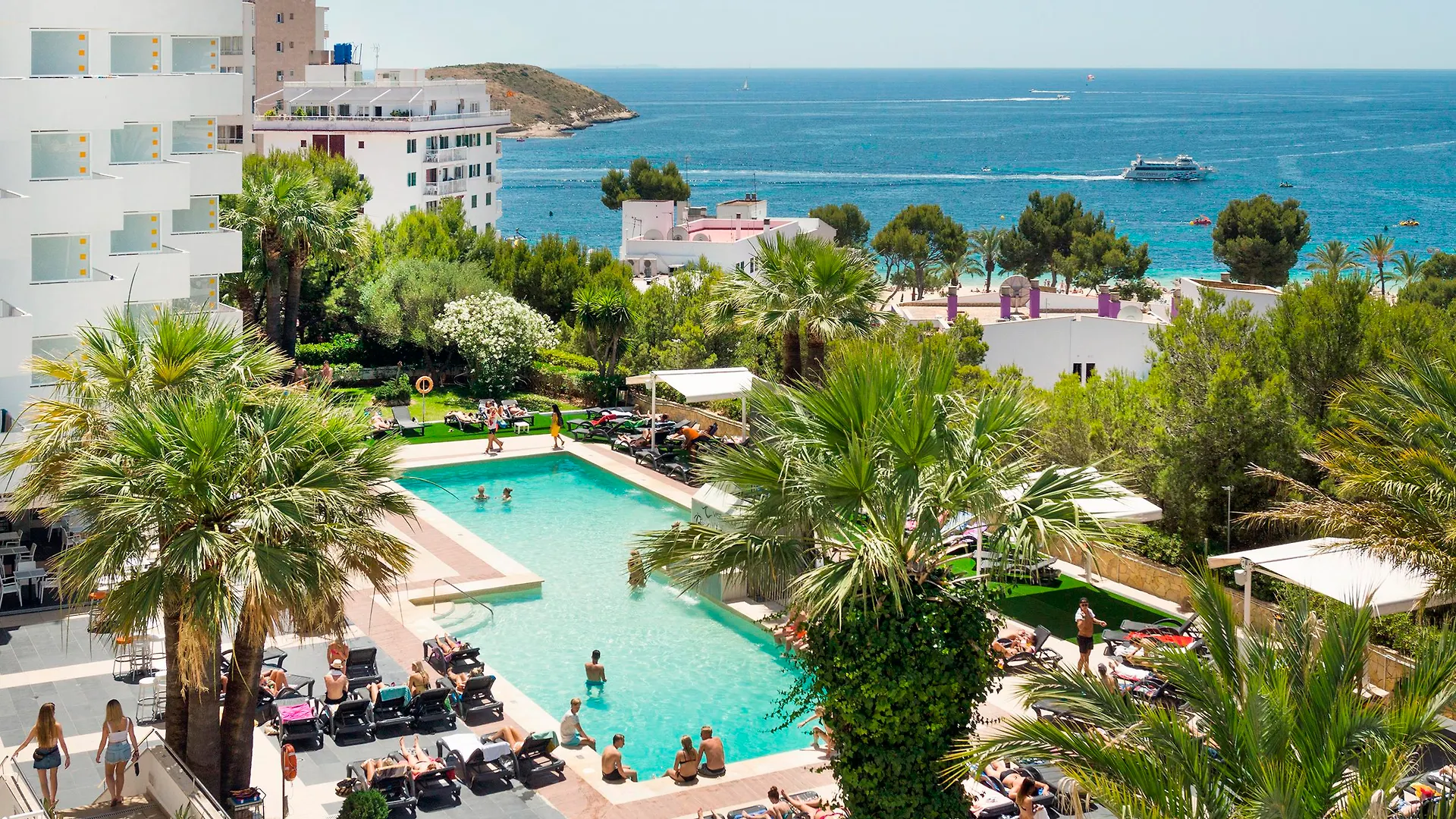 Apartamentos Vistasol Magaluf  Spain