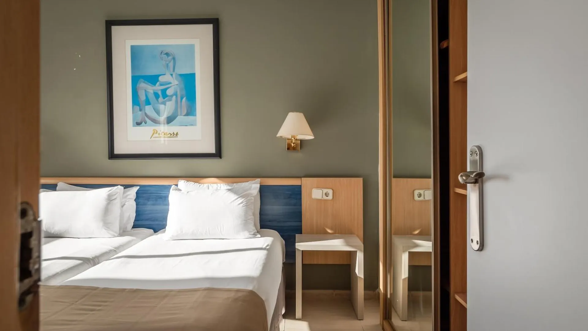 *** Lejlighedshotel Apartamentos Vistasol Magaluf  Spanien